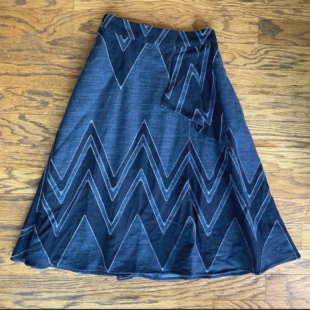 Eva Franco blue chevron midi skirt